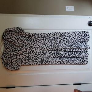 Ladies Lily brand Poly Blend patterned dress,  size Petite Large